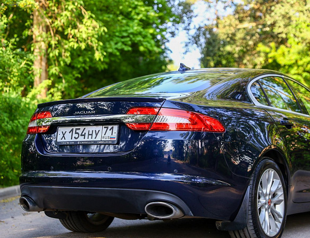 Jaguar XF