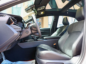 Toyota Camry белый 2026