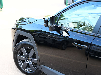 Toyota RAV4 черный 2026
