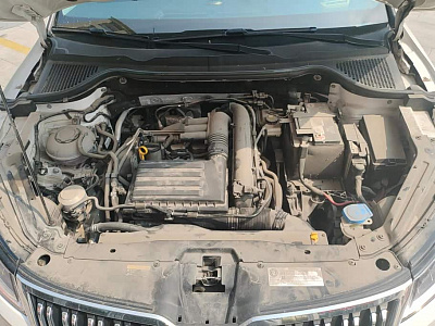 Skoda Karoq 1.4 л 2021 г. Белый, пробег 49100 км