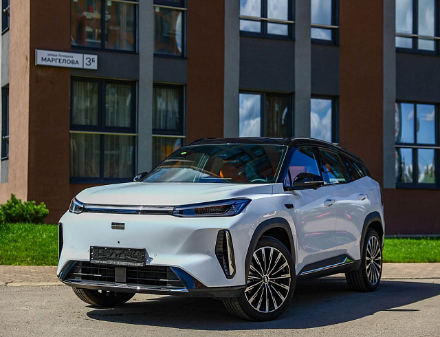 Geely Galaxy M7 белый 2026