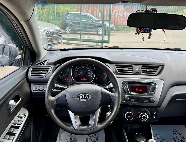 Kia Rio серый 2012