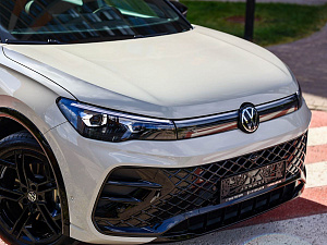 Volkswagen Tiguan серый 2026