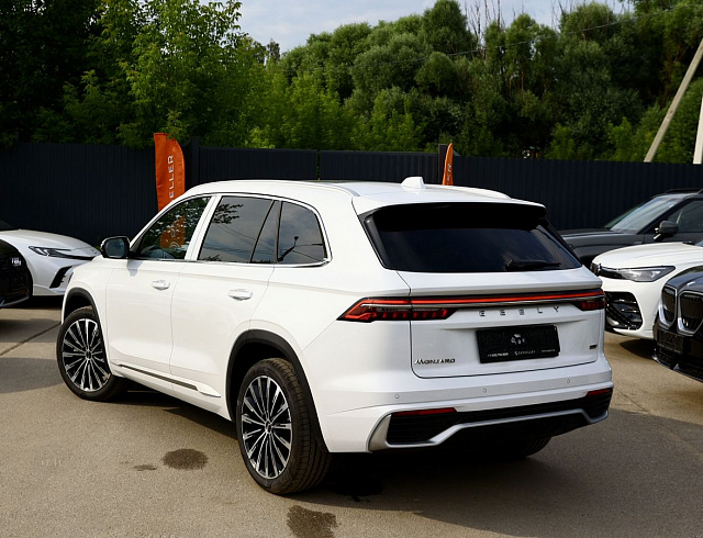 Geely Monjaro белый 2026