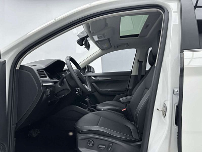 Skoda Kamiq 1.5 л 2022 г. Белый, пробег 32000 км