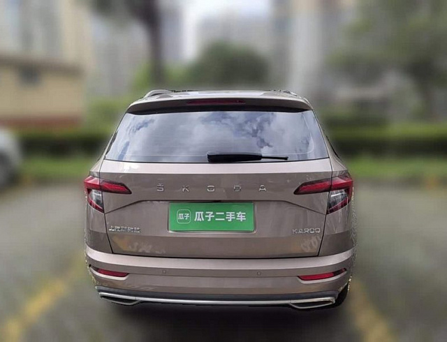 Skoda Karoq 1.4 л 2022 г. шампань/коричневый, пробег 14800 км