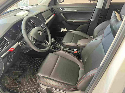 Skoda Kamiq 1.5 л 2023 г. Белый, пробег 29000 км