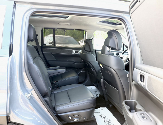 Hyundai Santa Fe серый 2026