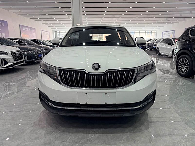 Skoda Kamiq 1.5 л 2023 г. Белый, пробег 15000 км