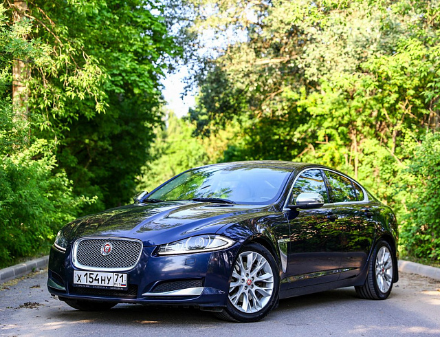 Jaguar XF