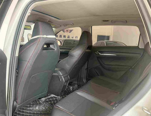 Skoda Kamiq 1.5 л 2023 г. Белый, пробег 29000 км