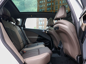 BMW X3 белый 2026