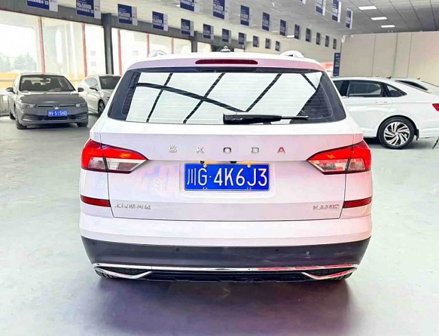 Skoda Kamiq 1.5 л 2023 г. Белый, пробег 13000 км
