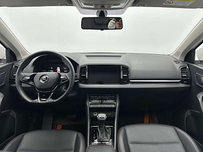 Skoda Karoq 1.4 л 2023 г. Белый, пробег 15000 км