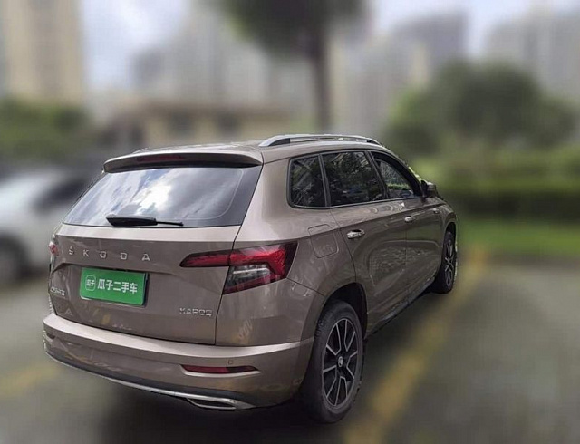 Skoda Karoq 1.4 л 2022 г. шампань/коричневый, пробег 14800 км