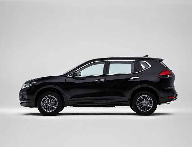 Nissan X-TRAIL 2.0 Leading Edition
