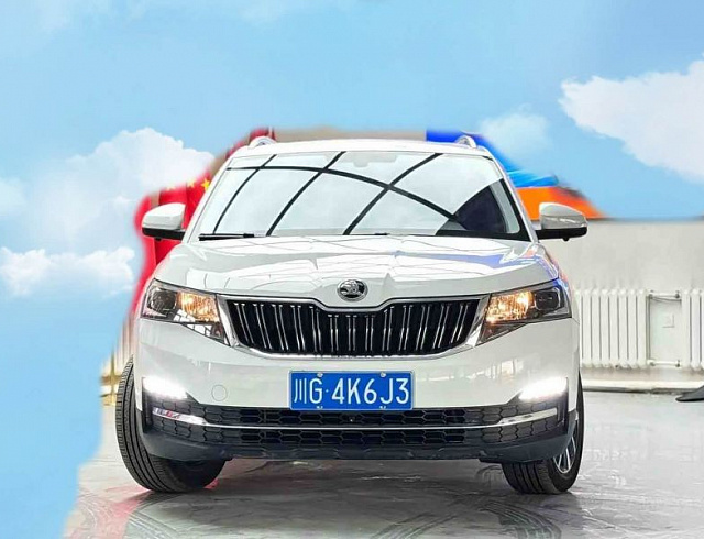Skoda Kamiq 1.5 л 2023 г. Белый, пробег 13000 км