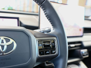 Toyota RAV4 черный 2026