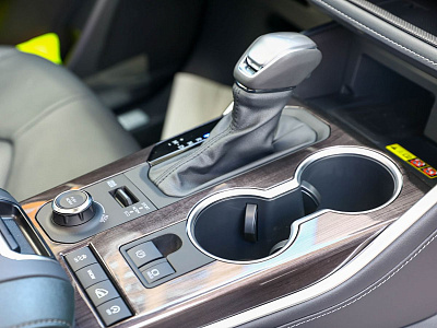 Toyota Highlander белый 2026
