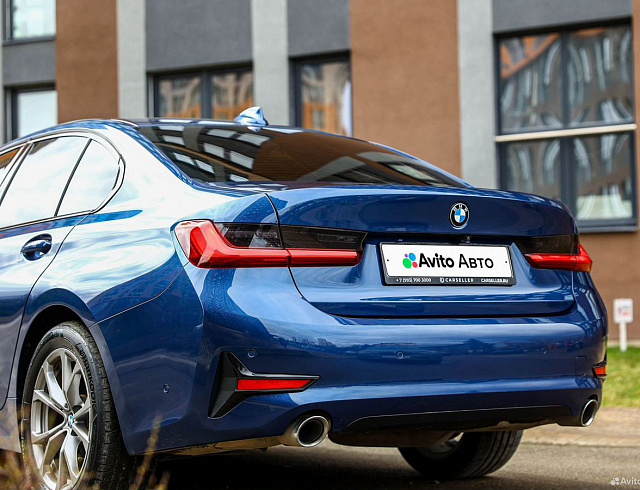 BMW 3 серии синий 2020