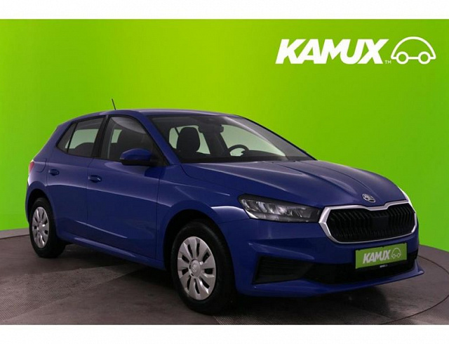 Skoda Fabia 2023 г. Синий, пробег 33335 км