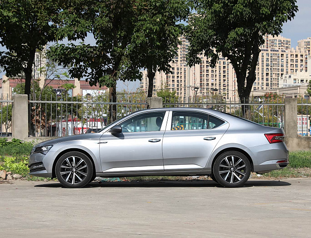 Skoda Superb 1.4 280TSI Luxury