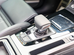 Audi Q5 черный 2025
