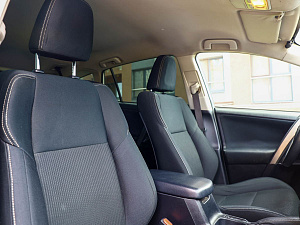 Toyota RAV4 белый 2014
