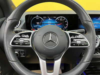 Mercedes-Benz GLA200