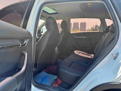 Skoda Kamiq 1.5 л 2023 г. Белый, пробег 10000 км