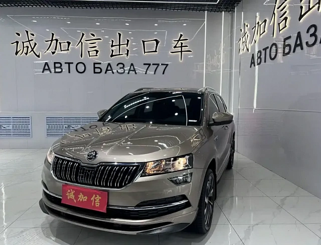Skoda Karoq 1.4 л 2022 г. желто-оранжевый, пробег 26000 км