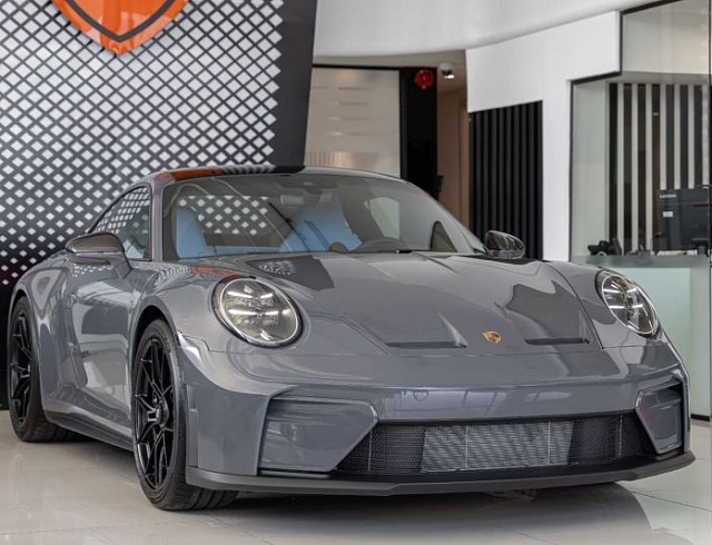 Porsche 911 4.0 л 2026 г. Серый