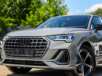 Audi Q3 серый 2026