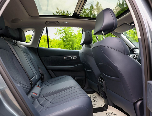 Geely Galaxy Starship 7 серый 2026