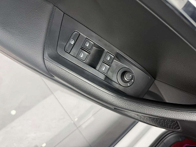 Skoda Kamiq 1.5 л 2022 г. Белый, пробег 44000 км