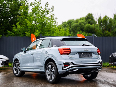 Audi Q2 серый 2025