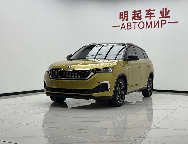 Skoda Kamiq 1.5 л 2022 г. желто-оранжевый, пробег 40000 км