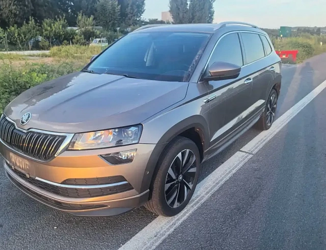 Skoda Karoq 1.4 л 2023 г. шампань/коричневый, пробег 47000 км