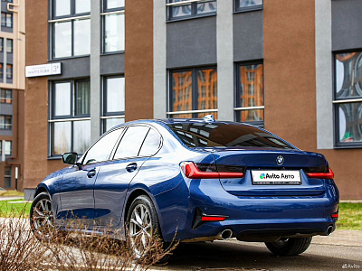 BMW 3 серии синий 2020