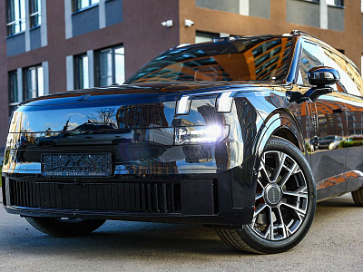 Lynk & Co 900 черный 2025