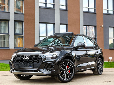 Audi Q5 черный 2025