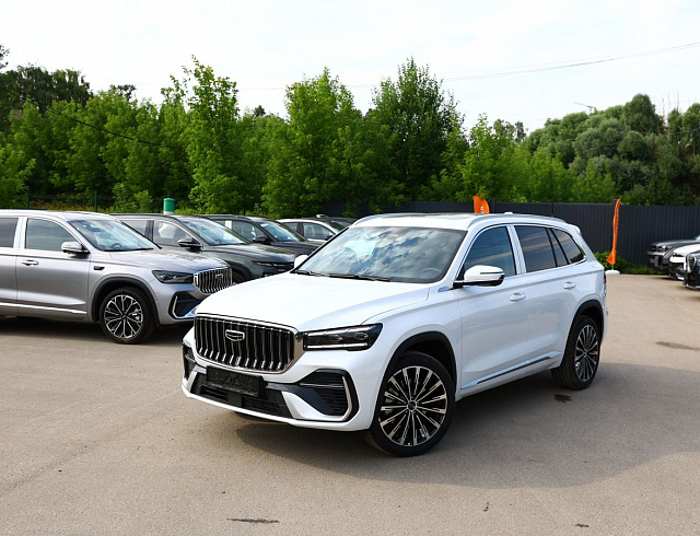 Geely Monjaro белый 2026