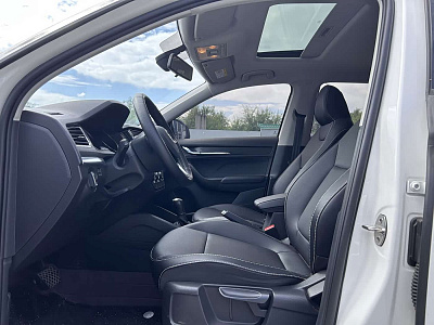Skoda Kamiq 1.5 л 2022 г. Белый, пробег 30500 км