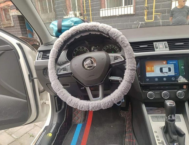 Skoda Octavia 1.5 л 2021 г. Белый, пробег 26600 км