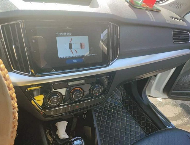 Skoda Kamiq 1.5 л 2023 г. Белый, пробег 11500 км