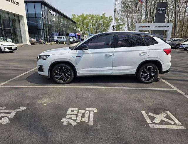 Skoda Kamiq 1.5 л 2023 г. Белый, пробег 36200 км