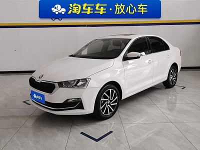 Skoda Rapid 1.5 л 2021 г. Белый, пробег 42400 км
