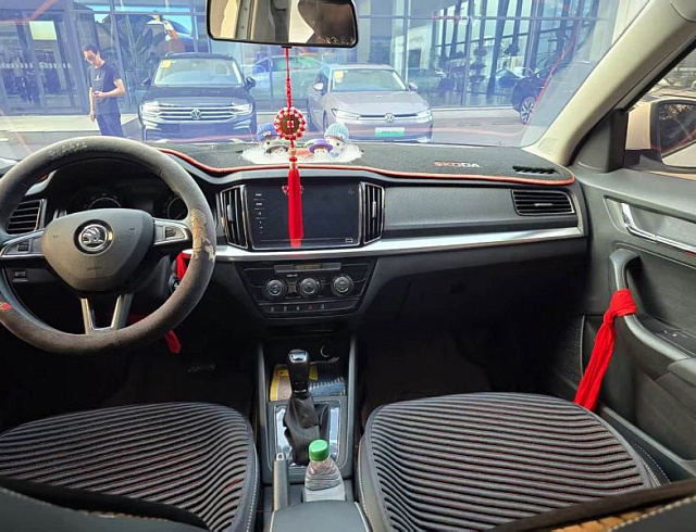 Skoda Kamiq 1.5 л 2022 г. Белый, пробег 19200 км