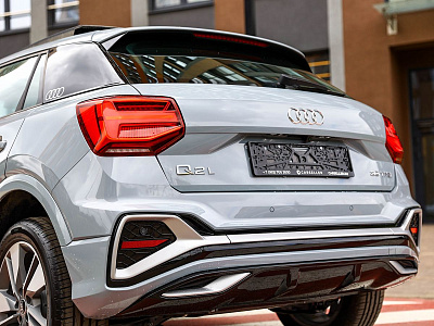 Audi Q2 серый 2025