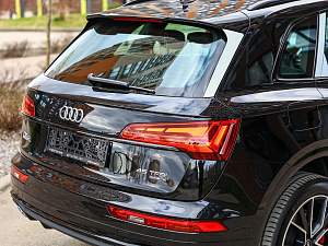 Audi Q5 черный 2025